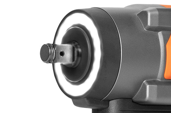 Обеспечивает яркую подсветку рабочей области. 3 степени яркости и возможность отключения позволяют удобно использовать подсветку или отключить её. Режим «фонарь» позволяет использовать подсветку без включения винтоверта.