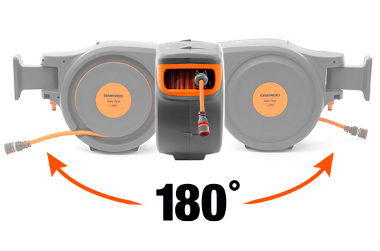 Поворотный кронштейн позволяет закрепить катушку на стену дома или гаража и с легкостью поворачивать ее в диапазоне 180°.