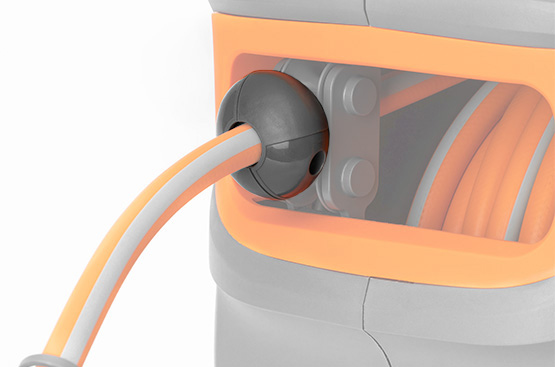 Специальный стоппер препятствует полной смотки шланга внутрь катушки.